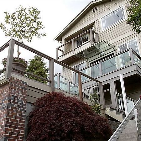 Sleeping Bulldog Bed & Breakfast Bed & Breakfast Seattle Exterior photo